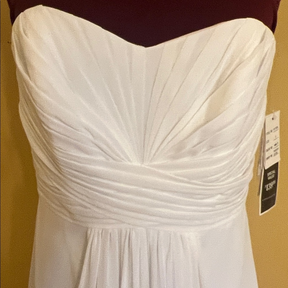 David’s Bridal Strapless Chiffon Dress gown NWT White Size 6 flowy boho fairy - Picture 2 of 9